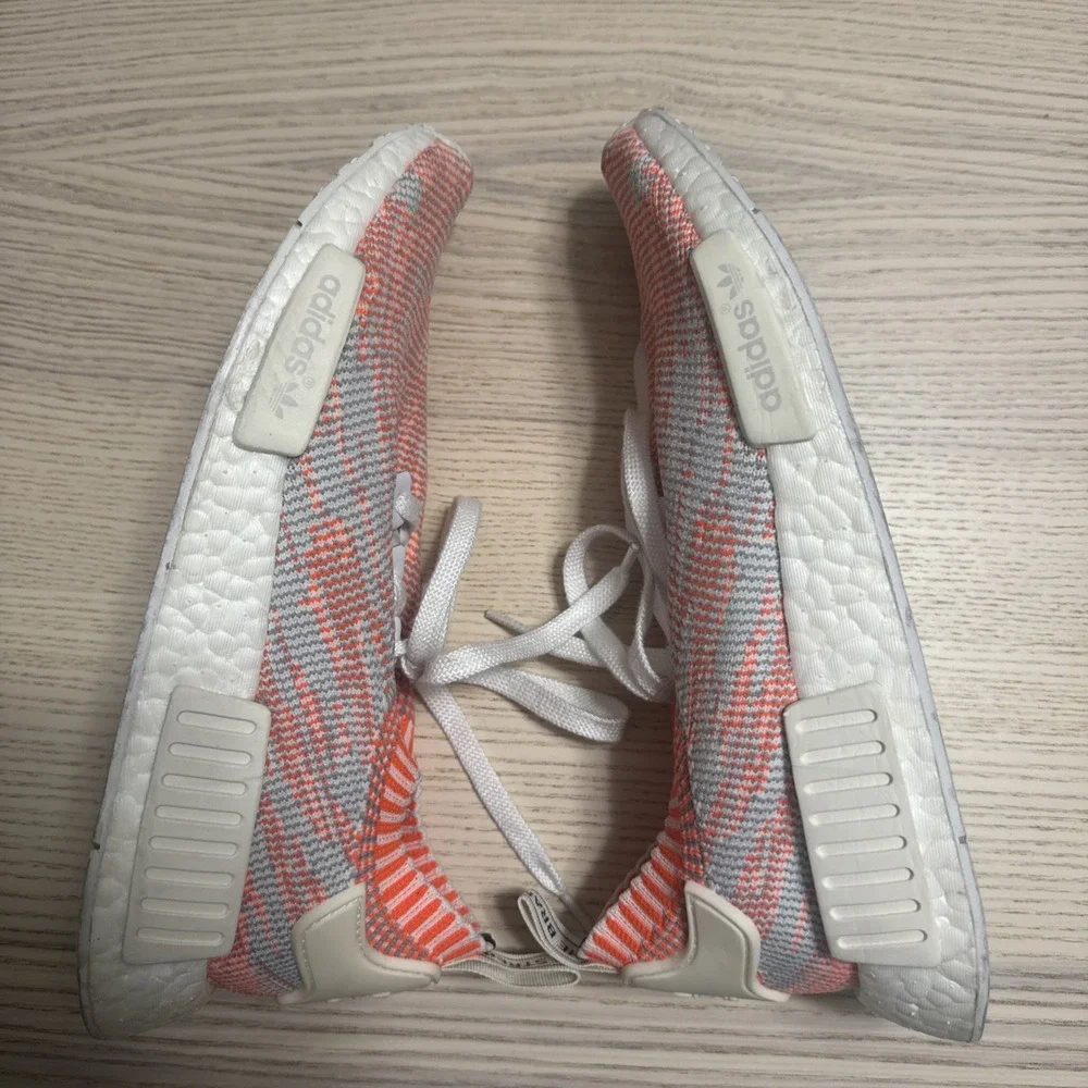 Adidas NMD_R1 Primeknit Boost Shrimp🔥RARE COLOR🔥 Men's Size 7.5